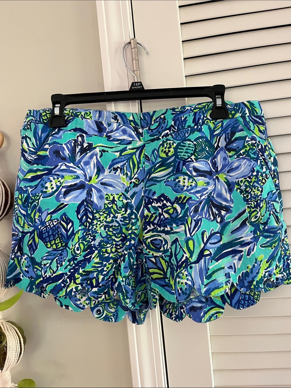 Lilly Pulitzer Aqua Floral Scalloped Hem High-Waist Shorts
